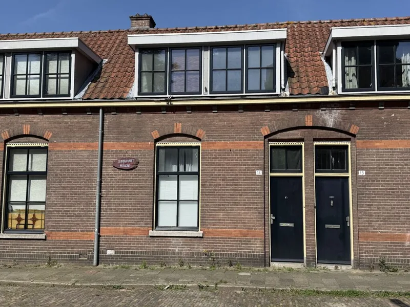 Zwarteweg 14 also known as Urquhart House