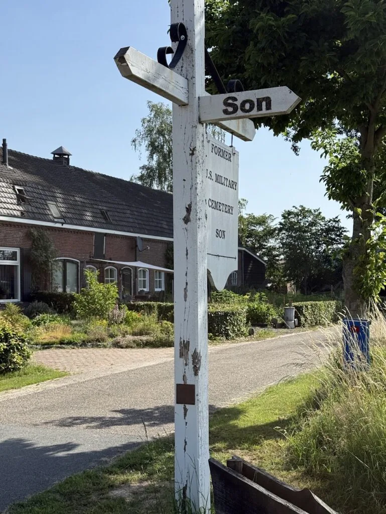 Reproduction marker for the Temporary Cemetery at Son